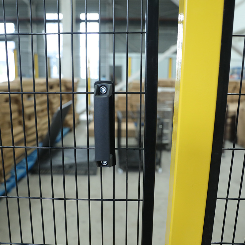 Recinzione di isolamento della casa di fabbrica